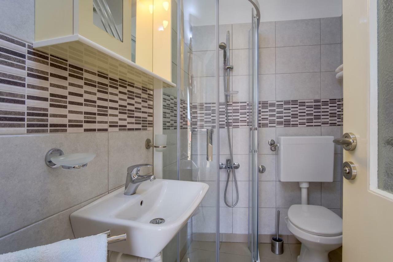 Apartamento Sheshe Mali Lošinj Exterior foto